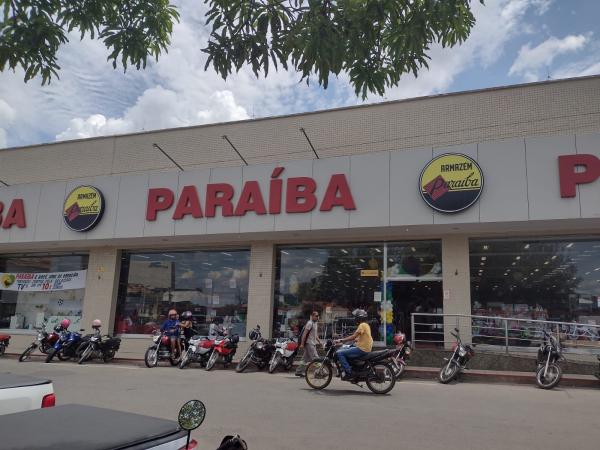 Armazém Paraíba de Floriano promove grandes ofertas em móveis e eletrodomésticos