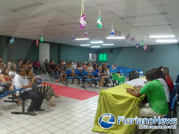 UESPI realiza I Col&oacute;quio Regional sobre Est&aacute;gio Supervisionado e Pr&aacute;ticas de Ensino em Floriano.(Imagem:FlorianoNews)