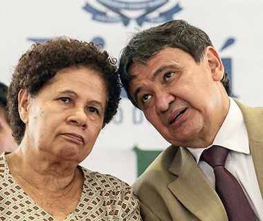 Regina Sousa assume governo interinamente nesta quarta-feira