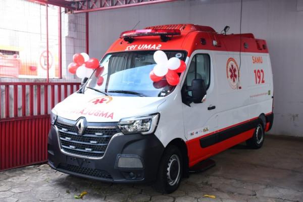Sa&uacute;de de Floriano comemora 19 anos do SAMU com entrega de duas novas ambul&acirc;ncias.(Imagem:Secom)