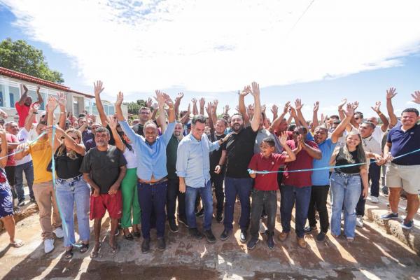 Ciro Nogueira inaugura obras e anuncia recursos em agenda nas cidades de Canto do Buriti e Pavussu(Imagem:Ascom )