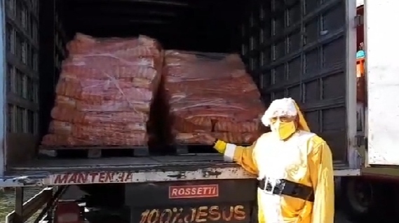 Live beneficente do Projeto Amarelinho recebe cinco toneladas de alimentos