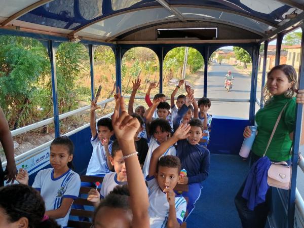  Rotary Club de Floriano M&eacute;dio Parna&iacute;ba promove passeio especial em celebra&ccedil;&atilde;o ao Dia das Crian&ccedil;as(Imagem:FlorianoNews)