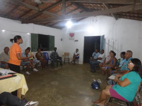 Associação de Moradores discutiu sobre a construção de igreja no bairro Cajueiro II