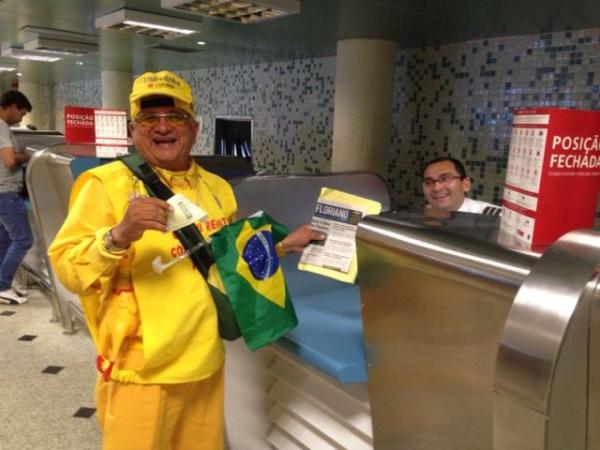 Rep&oacute;rter Amarelinho e Prefeito Gilberto Jr embarcaram no aeroporto de Teresina.(Imagem:FlorianoNews)