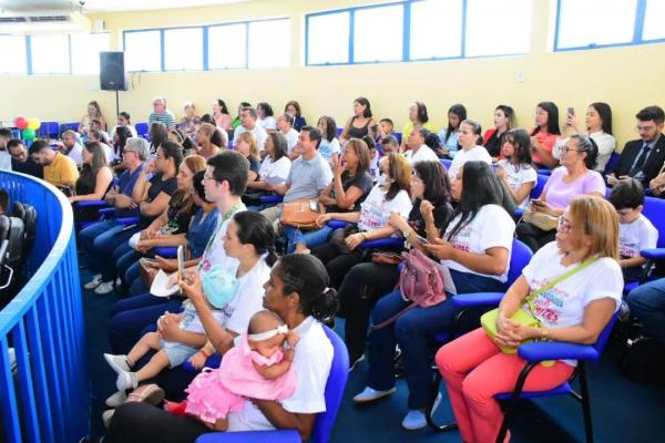 C&acirc;mara de Floriano comemora o Dia de Conscientiza&ccedil;&atilde;o do Autismo com sess&atilde;o solene(Imagem:CMF)