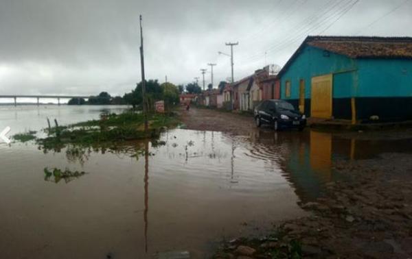 Rio Parnaíba atinge cota de inundação em Luzilândia e deve chegar a 5,81m