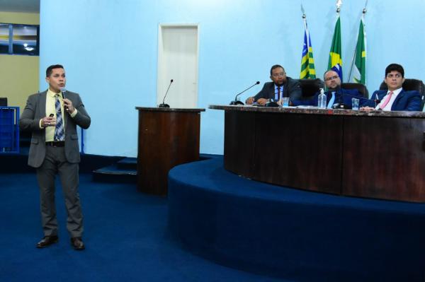 J&uacute;lio C&eacute;sar Ferreira, secret&aacute;rio de Infraestrutura de Floriano.(Imagem:CMF)