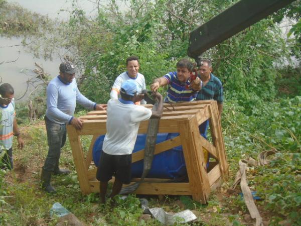 Troca de bomba afeta abastecimento de água em Floriano
