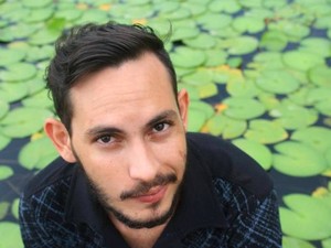 Jornalista vítima de acidente deve passar por cirurgia, diz diretor do HUT