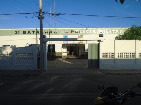 PM recupera objetos roubados em residência em Floriano