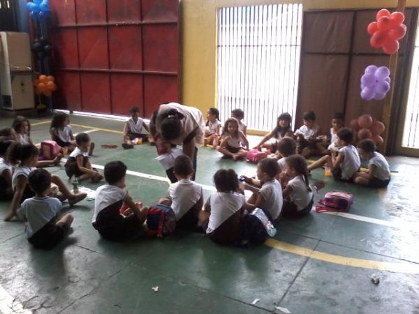 Escola Pequeno Pr&iacute;ncipe comemora em grande estilo o Dia do Circo.(Imagem:EPP)