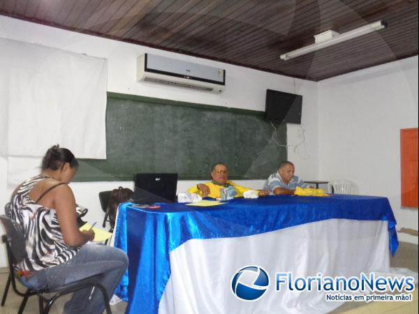 Reuni&atilde;o discutiu preparativos para o Show do Carrapeta 2014.(Imagem:FlorianoNews)