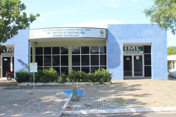Jovem de 22 anos morre após colisão frontal com caminhão de lixo na Zona Sul de Teresina(Imagem:Reprodução)