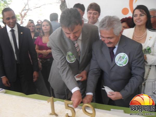 Wilsão e Elmano ficam lado a lado em missa pelo aniversário de Teresina
