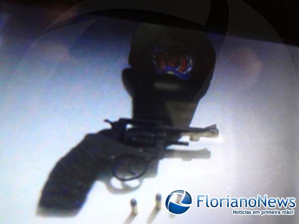 Homem &eacute; apreendido com arma de fogo em Bar&atilde;o de Graja&uacute;.(Imagem:FlorianoNews)