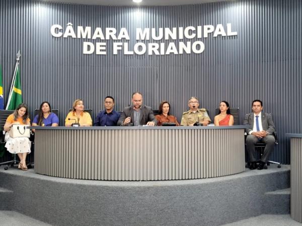 Prefeitura de Floriano e Governo do Estado realizam semin&aacute;rio em alus&atilde;o ao Maio Laranja.(Imagem:Secom)