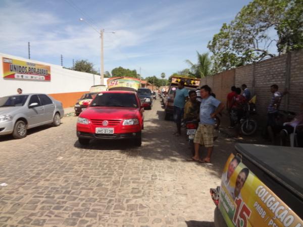 Coliga&ccedil;&atilde;o: Unidos por Bar&atilde;o(Imagem:FloriaoNews)