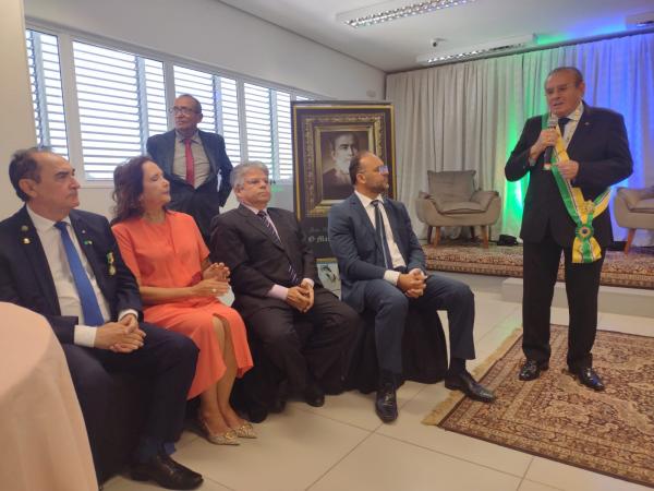 Prefeito Antônio Reis recebe comenda da Ordem do Mérito Comercial Marquês de Paranaguá.(Imagem:FlorianoNews)