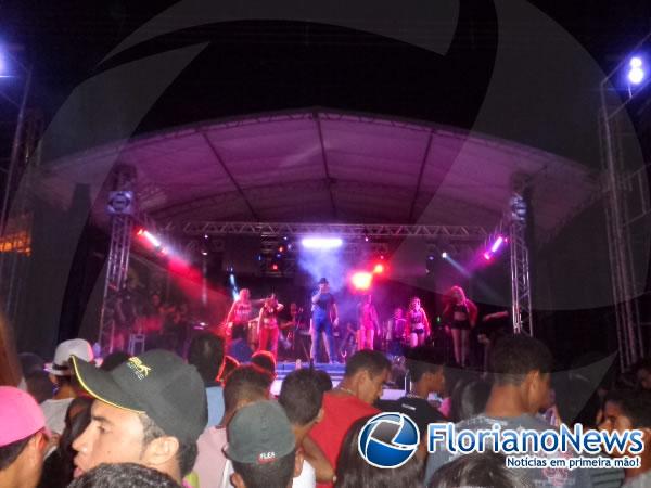 Anivers&aacute;rio de Floriano foi comemorado com festa dan&ccedil;ante.(Imagem:FlorianoNews)