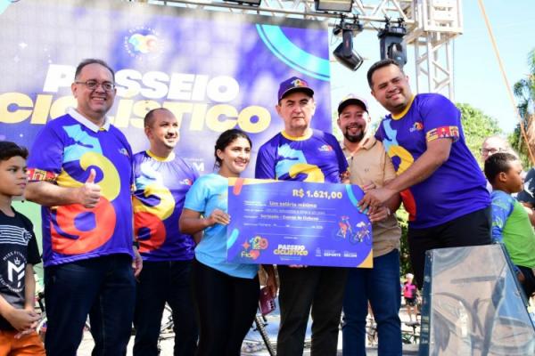 129 anos: Passeio ciclístico reúne cerca de 1.500 participantes nas comemorações do aniversário de Floriano(Imagem:Secom)