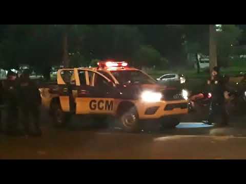 Suspeito de tentar roubar viatura da Guarda Municipal morre dentro do veículo