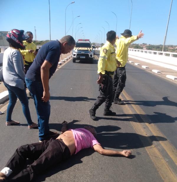 Servidor p&uacute;blico aposentado morre em acidente na ponte que liga Floriano e Bar&atilde;o de Graja&uacute;.(Imagem:Divulga&ccedil;&atilde;o)