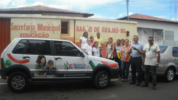 Secretaria  de Educa&ccedil;&atilde;o de Bar&atilde;o de Graja&uacute; recebe ve&iacute;culo novo.(Imagem:FlorianoNews)