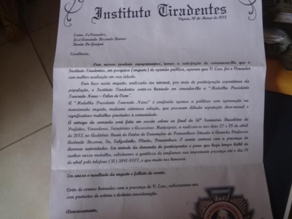 Vereador de Bar&atilde;o de Graja&uacute; recebe homenagem do Instituto Tiradentes.(Imagem:FlorianoNews)
