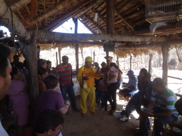 Comunidade rural Pau de Leite festejou a chegada da energia el&eacute;trica.(Imagem:FlorianoNews)
