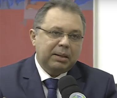Secretário determina investigação de óbitos na Maternidade Evangelina Rosa e cria comissão