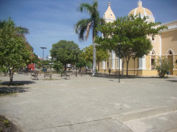 P&ccedil;a da Igreja Matriz(Imagem:reda&ccedil;&atilde;o)