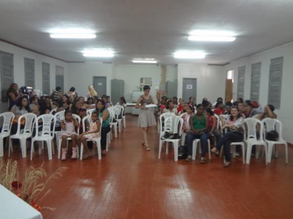 Realizado Curso Básico de Libras em Floriano