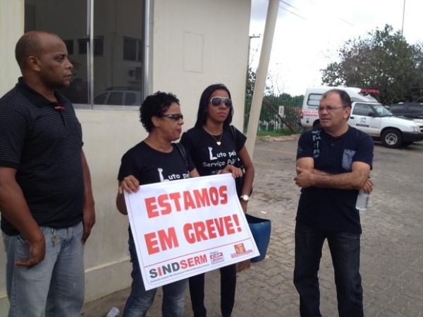 Servidores municipais continuam greve e servi&ccedil;os no Hospital de Urg&ecirc;ncia de Teresina fica prejudicado.(Imagem:Gil Oliveira)