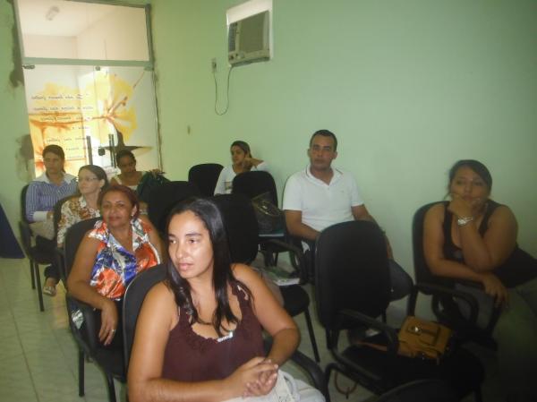 10ª Coordenação Regional de Saúde realiza encontro com Secretários Municipais.(Imagem:FlorianoNews)