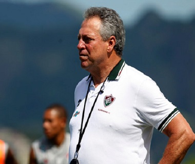 Flamengo acerta a contratação do técnico Abel Braga