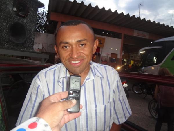 Carlão, vereador eleito em Floriano agradece os votos recebidos