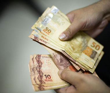 Aposentado pode perder multa de 40% do FGTS