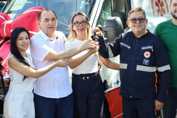 129 ANOS: Prefeitura de Floriano entrega veículos e equipamentos para fortalecer saúde, educação e infraestrutura(Imagem:Secom)