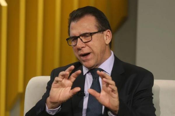 Salário mínimo deve ter novo reajuste no dia 1º maio, diz Luiz Marinho