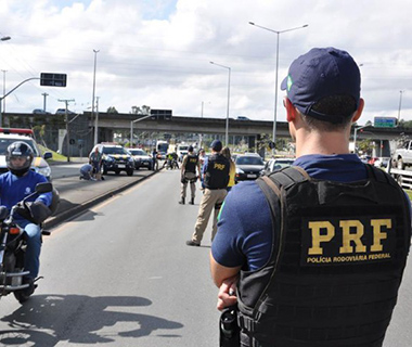 PRF registra quatro acidentes e mais de 100 flagrantes por excesso de velocidade