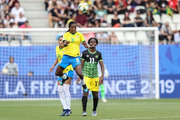 Se recuperando de entorse no tornozelo, Formiga ainda &eacute; d&uacute;vida para o jogo.(Imagem: Divulga&ccedil;&atilde;o/CBF)