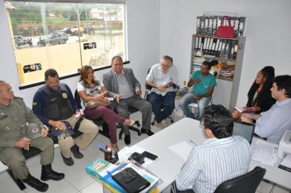 Reunião define normas para utilização de som e fiscalização no carnaval de Floriano