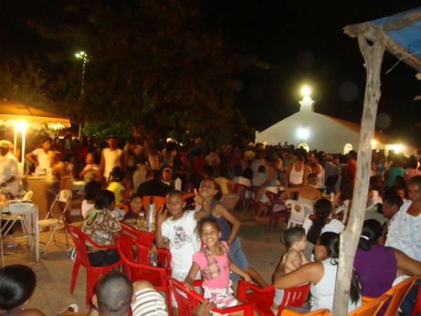 Pra&ccedil;a lotada no &uacute;ltimo dia de festa da Santa padroeira da Guia(Imagem:Amarelinho)