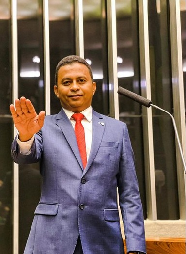 Dr. Francisco Costa toma posse como Deputado Federal
