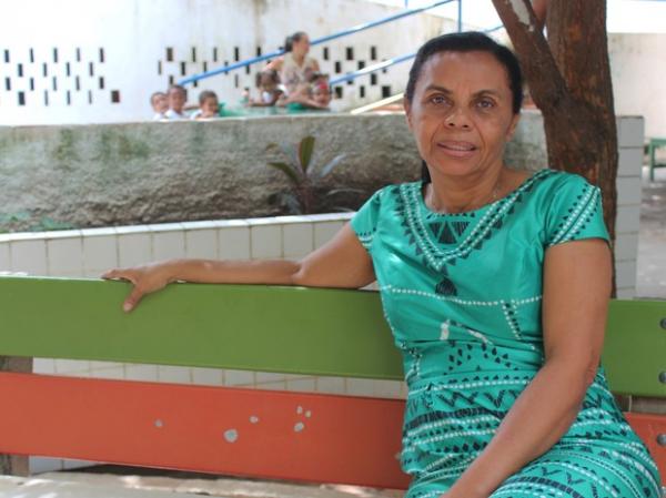 Trabalho da pedagoga foi ganhando admira&ccedil;&atilde;o da comunidade e atraindo volunt&aacute;rios.(Imagem:Patr&iacute;cia Andrade/G1)