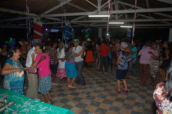 SEMDAS promoveu baile da 3ª idade em Floriano