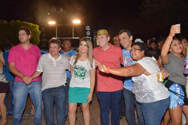 Record de público na segunda de Carnaval em Floriano(Imagem:Secom)