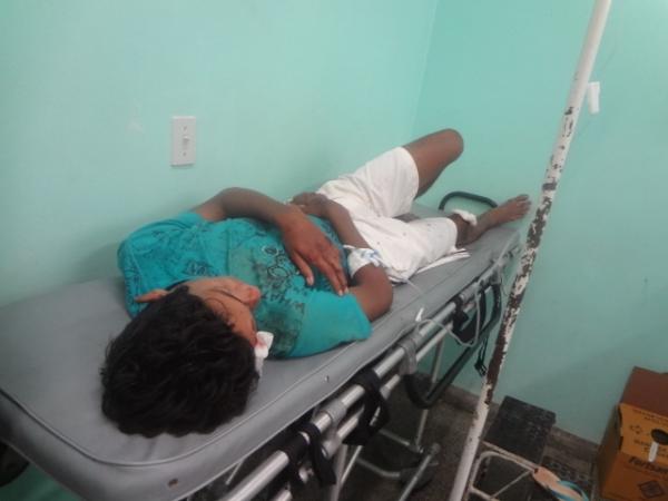 Acompanhantes de vítimas de acidente reclamam da falta de médicos no HRTN