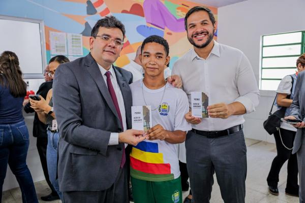 Ao inaugurar reforma de escola em Teresina, Rafael Fonteles destaca universalização do ensino integral e profissional no Piauí(Imagem:Gabriel Paulino)